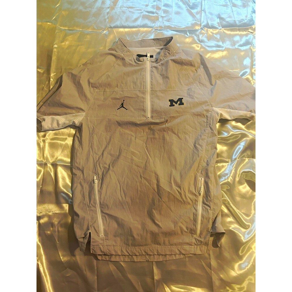 Jordan Air Jordan Michigan Wolverines Gray Nylon Half-Zip Windbreaker S Pockets